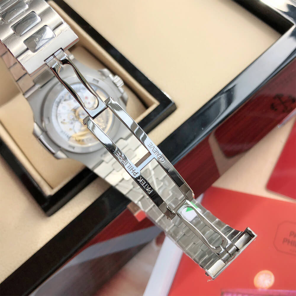 Patek Philippe Nautilus 5711/1A